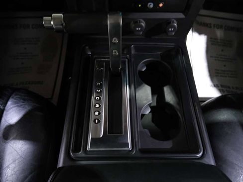 Used 2005 HUMMER H2 w/ Preferred Equipment Group image 28