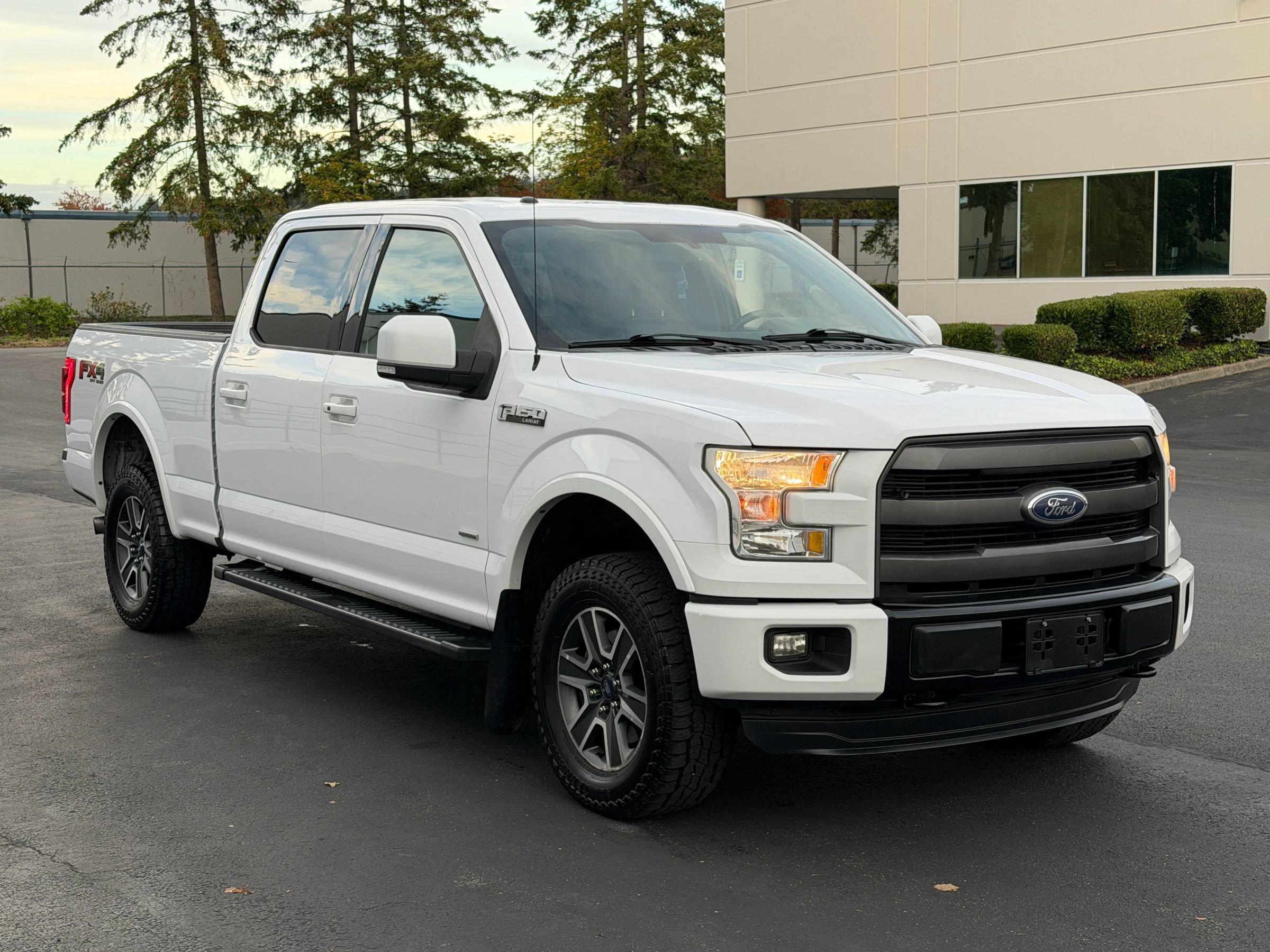 Used 2015 Ford F150 Lariat w/ Equipment Group 501A Mid AWD/4WD image 5