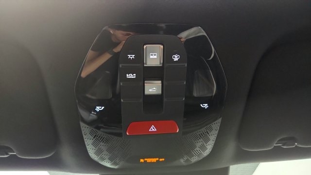 Used 2024 Kia EV9 GT-Line AWD/4WD image 80