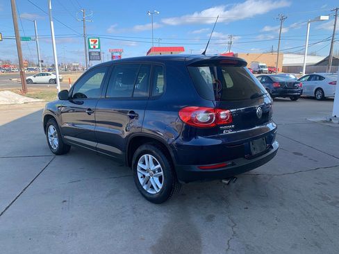Used 2011 Volkswagen Tiguan SEL image 5