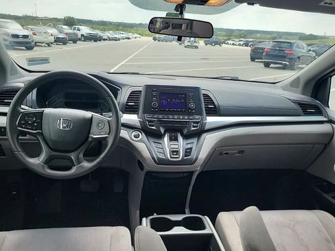 Used 2019 Honda Odyssey LX image 7