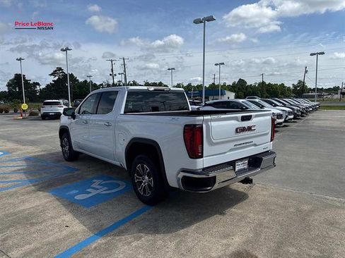 Used 2024 GMC Sierra 1500 SLT AWD/4WD image 5