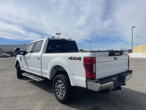 Used 2022 Ford F250 Lariat w/ Lariat Value Package image 3
