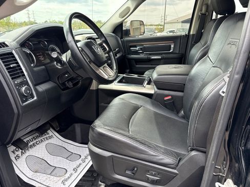 Used 2014 RAM 1500 Laramie w/ Convenience Group AWD/4WD image 16