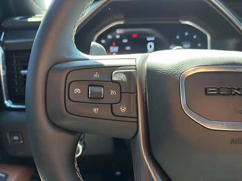 Used 2025 GMC Sierra 1500 Denali Ultimate AWD/4WD image 24