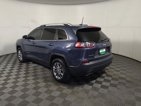 Used 2021 Jeep Cherokee Latitude Lux w/ Sun & Sound Group AWD/4WD image 3