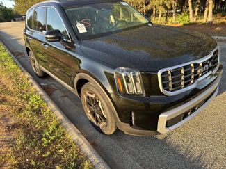 Used 2025 Kia Telluride S video 2