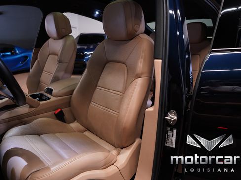 Used 2021 Porsche Cayenne Coupe w/ Premium Package image 24