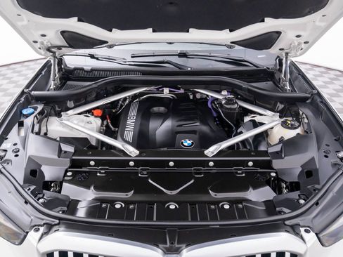 Certified 2024 BMW X5 xDrive40i w/ Parking Assistance Package image 32