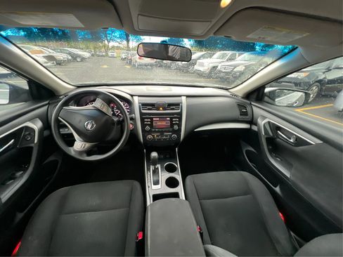 Used 2014 Nissan Altima 2.5 S w/ Sport Value Package FWD image 26