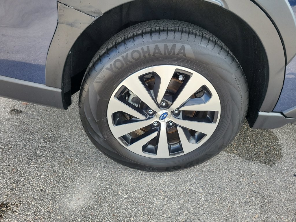 Used 2025 Subaru Outback Premium AWD/4WD image 30