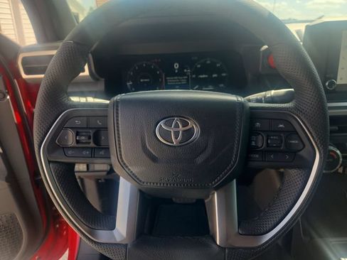 Used 2026 Toyota Tacoma TRD Off-Road AWD/4WD image 17