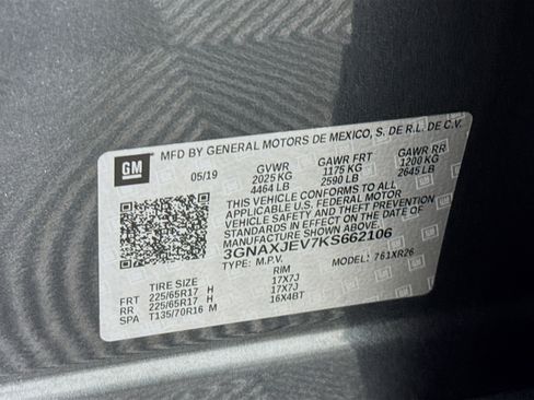 Used 2019 Chevrolet Equinox LT w/ Driver Convenience Package image 39