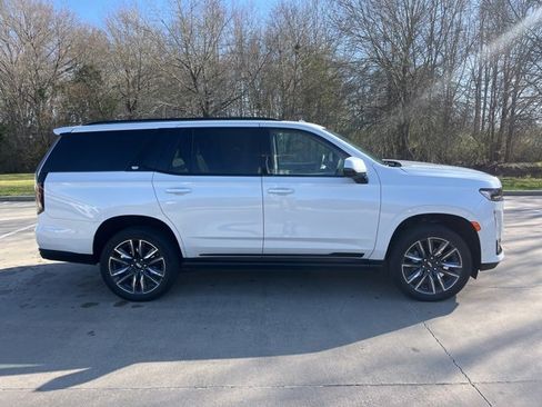 Used 2023 Cadillac Escalade Sport Platinum image 11