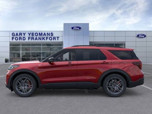 New 2026 Ford Explorer ST-Line w/ ST-Line Street Pack image 3