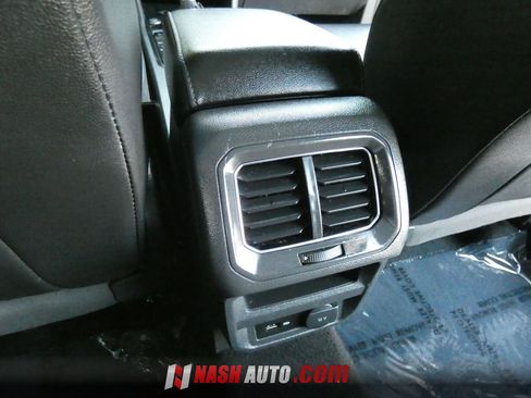 Used 2018 Volkswagen Tiguan SE w/ Panoramic Sunroof Package AWD/4WD image 47
