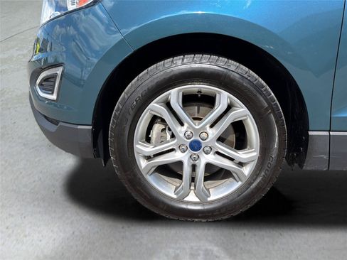 Used 2016 Ford Edge Titanium w/ Equipment Group 301A AWD/4WD image 34