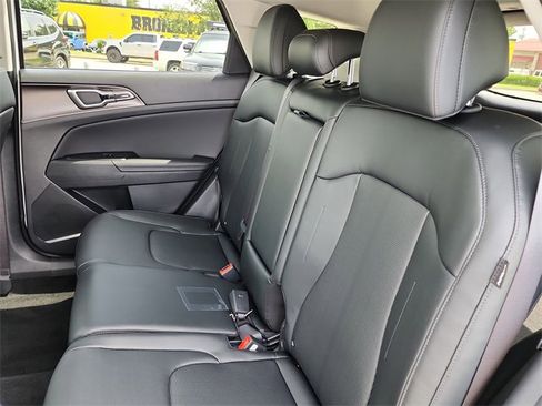 New 2026 Kia Sportage EX image 15