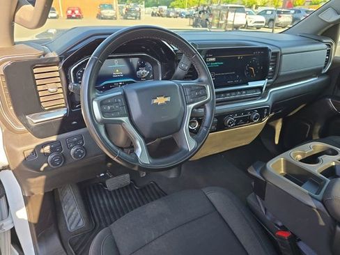 Used 2024 Chevrolet Silverado 2500 LT image 14