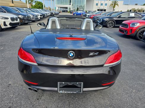 Used 2016 BMW Z4 sDrive28i image 4