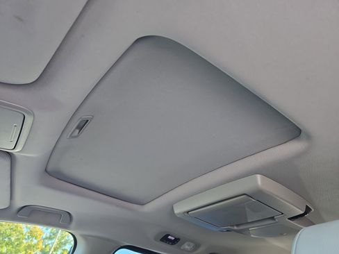 Used 2022 Honda Odyssey Touring image 17