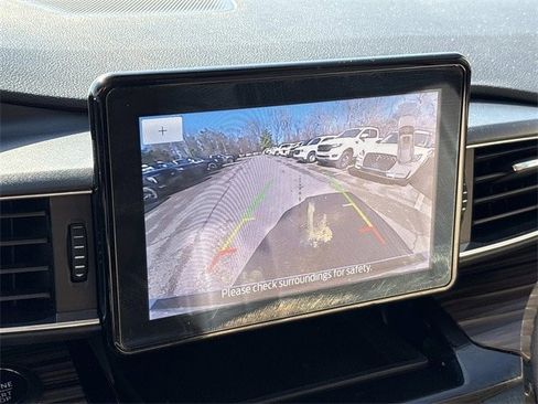 Certified 2024 Ford Explorer Limited image 30