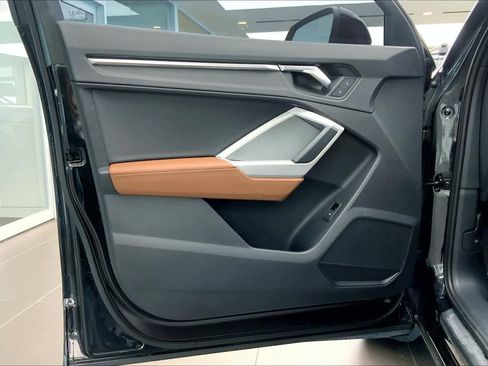 Used 2021 Audi Q3 2.0T Premium w/ Convenience Package image 22