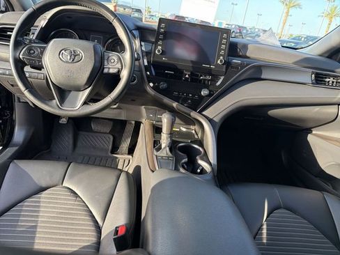 Used 2022 Toyota Camry SE w/ Audio Upgrade Package image 14