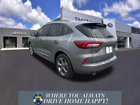 Used 2023 Ford Escape ST-Line w/ Tech Pack #1 FWD image 4
