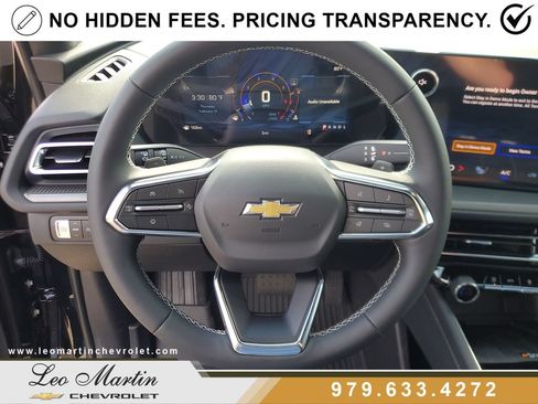 New 2026 Chevrolet Traverse LT w/ Driver Confidence Package FWD image 20