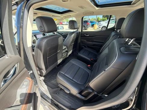 Used 2023 GMC Acadia Denali w/ Black Diamond Edition AWD/4WD image 27