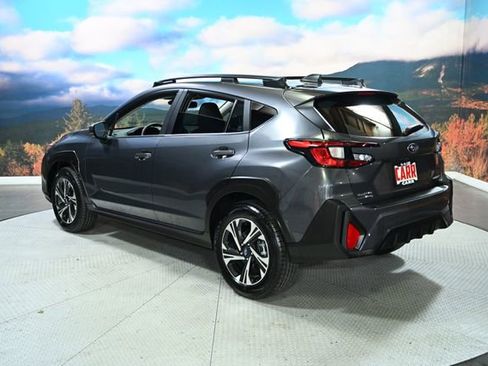 Used 2025 Subaru Crosstrek 2.0i Premium image 6