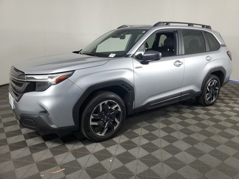 Used 2026 Subaru Forester Limited AWD/4WD image 8