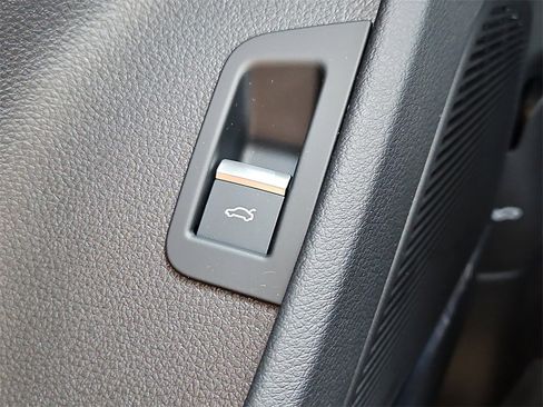 New 2025 Audi Q7 3.0T Premium Plus image 16