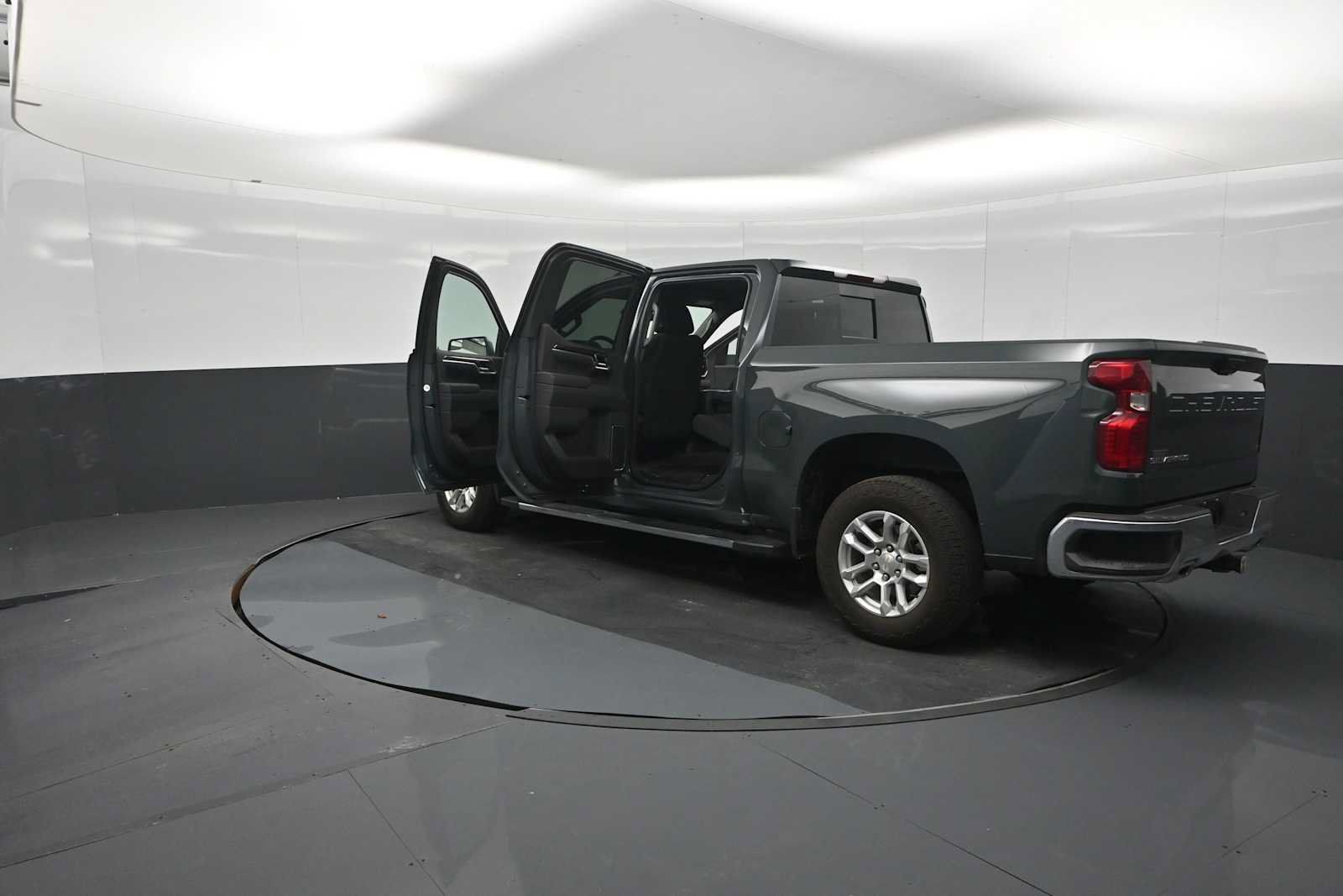 Used 2025 Chevrolet Silverado 1500 LT w/ Z71 Off-Road Package AWD/4WD image 65
