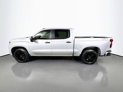 Used 2022 Chevrolet Silverado 1500 Custom image 4