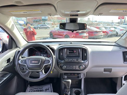 Used 2016 GMC Canyon 4x4 Extended Cab w/ Convenience Package image 16