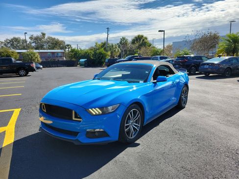 Used 2017 Ford Mustang Premium image 10