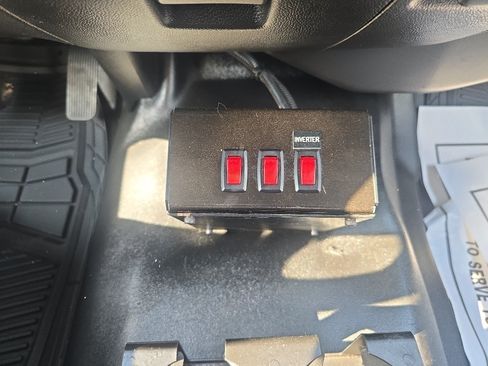 Used 2015 Chevrolet Silverado 3500 W/T RWD image 27