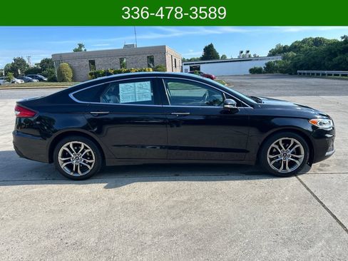 Used 2019 Ford Fusion SEL FWD image 6