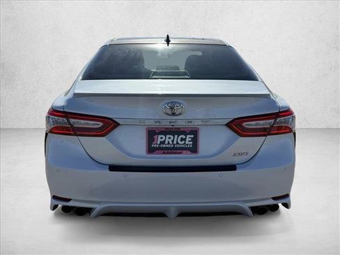 Used 2020 Toyota Camry XSE image 6