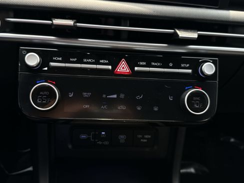 Certified 2025 Hyundai Tucson SEL AWD/4WD image 22
