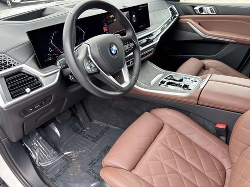 Certified 2025 BMW X5 xDrive50e w/ Climate Comfort Package AWD/4WD image 22