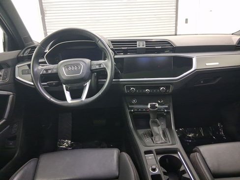 Used 2023 Audi Q3 2.0T Premium w/ Black Optic Sport Package image 4
