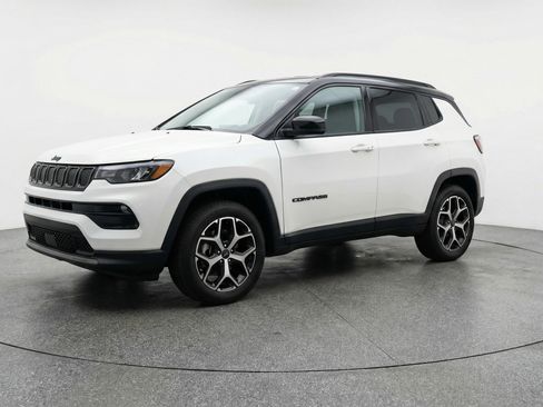 Used 2025 Jeep Compass Limited AWD/4WD image 3