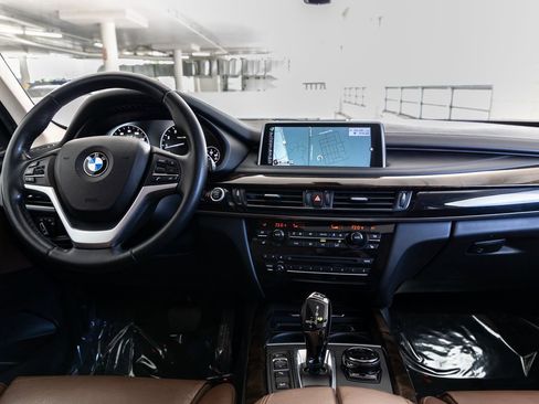 Used 2015 BMW X5 xDrive50i image 11