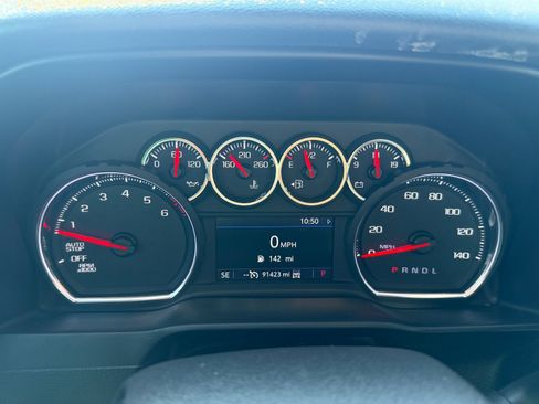 Used 2019 Chevrolet Silverado 1500 RST image 17