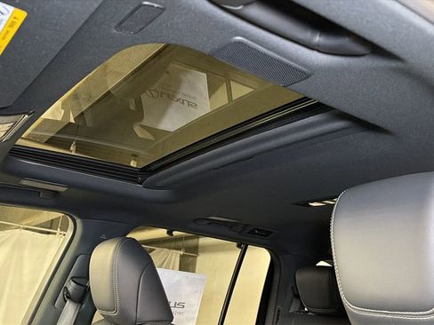 New 2026 Lexus LX 600 4WD w/ Luxury Package image 6