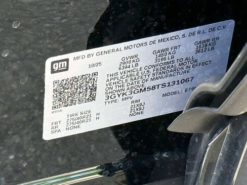 Used 2026 Cadillac Optiq Sport 2 w/ LPO, Floor Liner Package RWD image 32