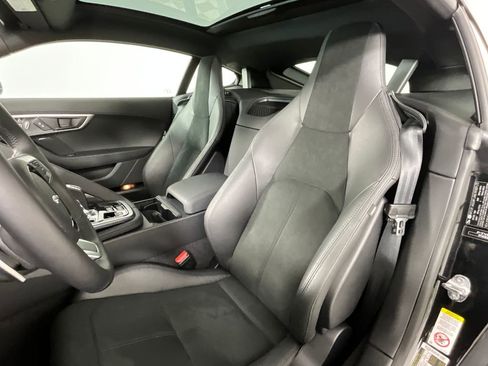 Used 2024 Jaguar F-TYPE R-Dynamic RWD image 19
